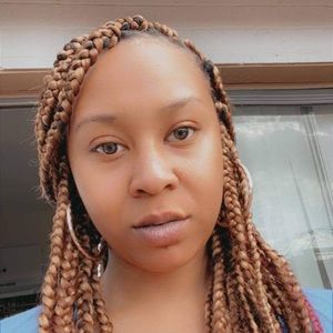 Meet your Posher, Elisha